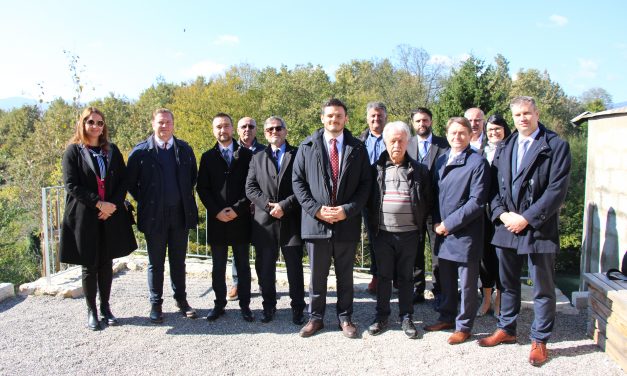 DELEGACIJA POKRAJINSKE VLADE I SAVEZA SRBA SLOVENIJE OBIŠLI BELU KRAJINU